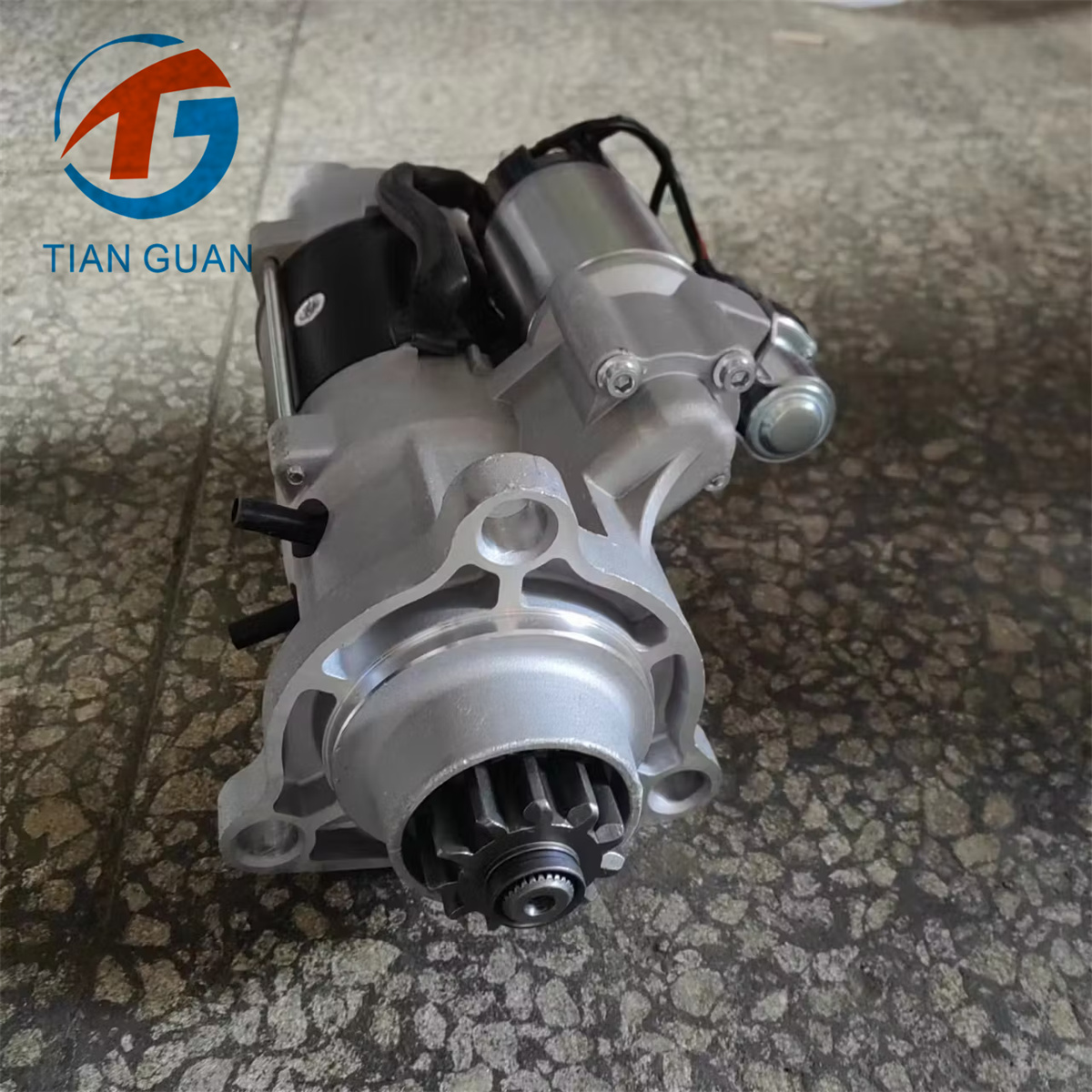 Moteur de démarrage 6489508 de - Heavy Equipment Construction avis et prix